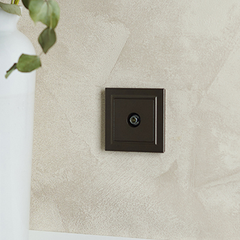 электроустановочные изделия IEK Brite - пример установки