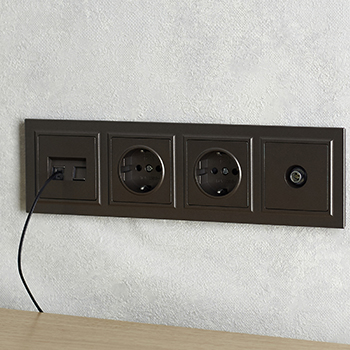 рамка 4-постовая IEK РУ-4-БрТБ Brite - пример установки